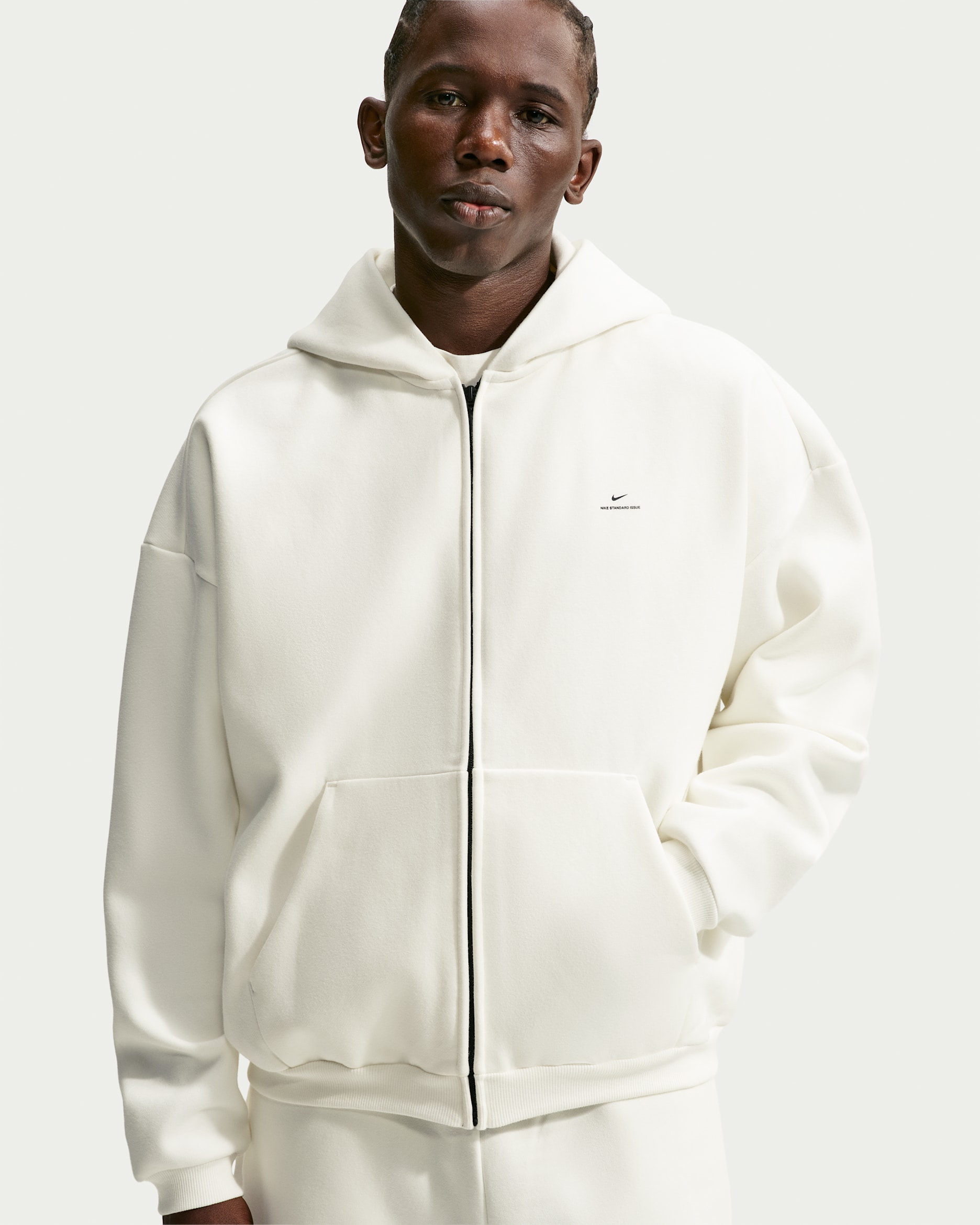 Nike Standard Issue Men's Therma-FIT Full-Zip Basketball Hoodie